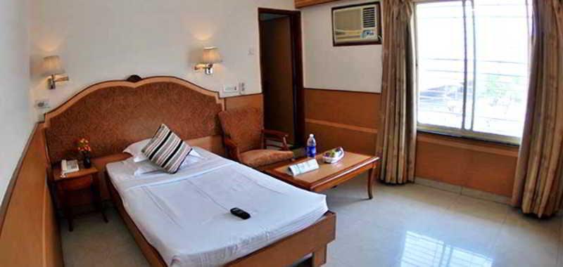 Alleppey Prince Hotel Alappuzha Buitenkant foto